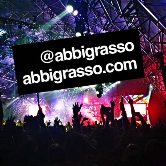 Poshmark Party Co-Host! - Picture 3 of 4